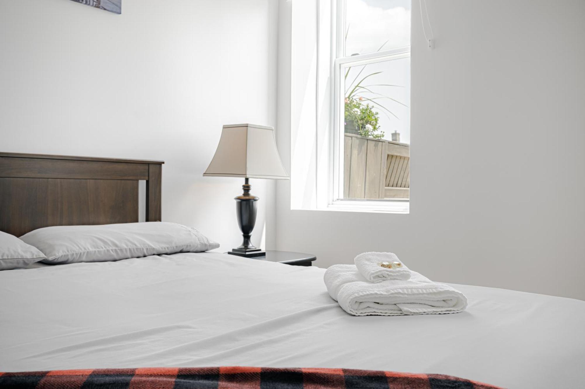 Homa Homestay Hotel By Olympic Stadium Montreal Auberge-Hostel Buitenkant foto