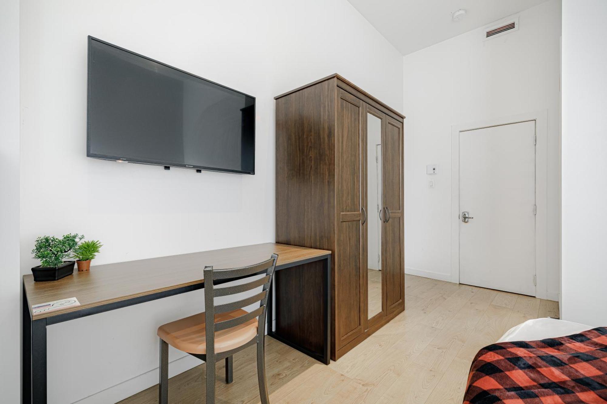 Homa Homestay Hotel By Olympic Stadium Montreal Auberge-Hostel Buitenkant foto