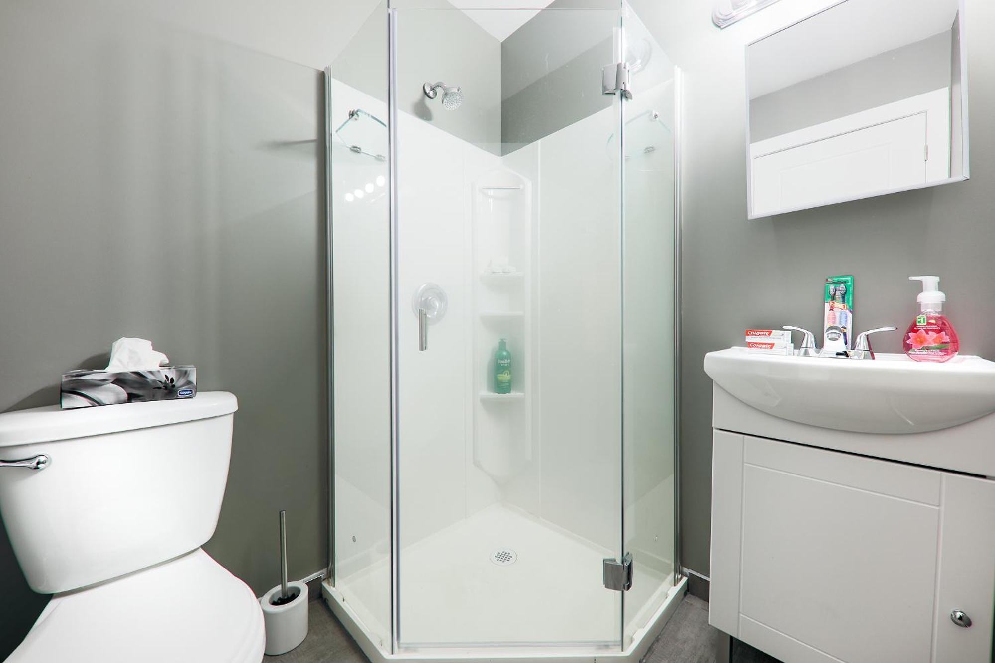 Homa Homestay Hotel By Olympic Stadium Montreal Auberge-Hostel Buitenkant foto