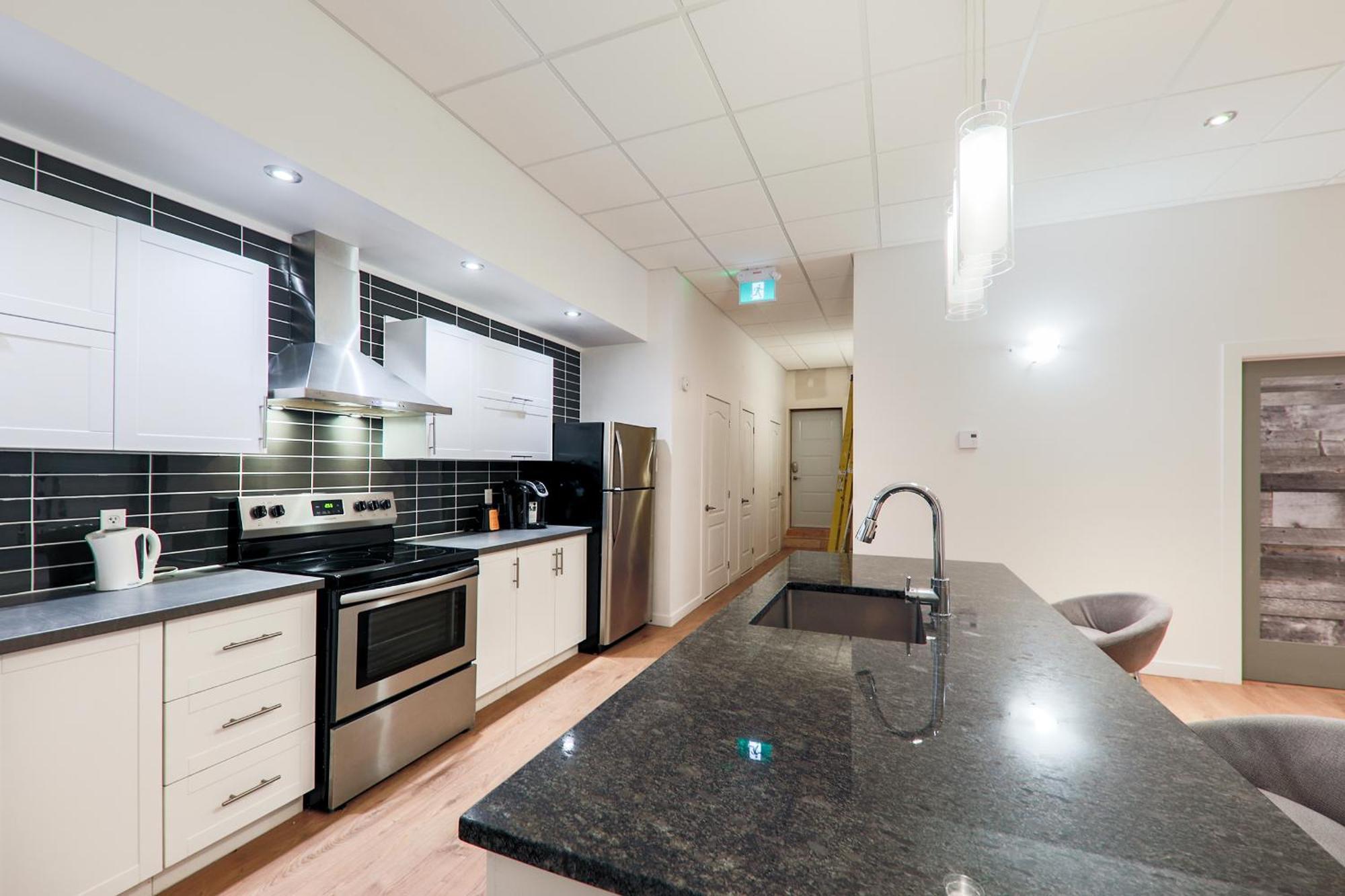Homa Homestay Hotel By Olympic Stadium Montreal Auberge-Hostel Buitenkant foto